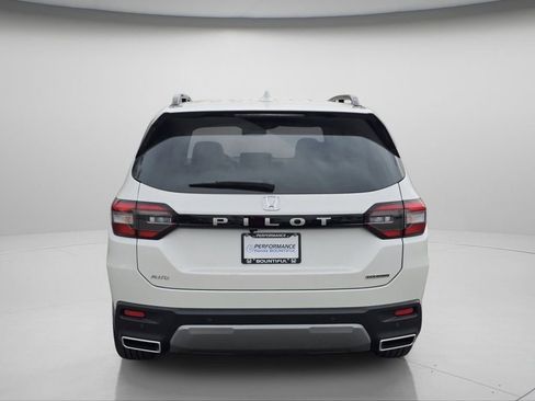New 2026 Honda Pilot Touring image 8