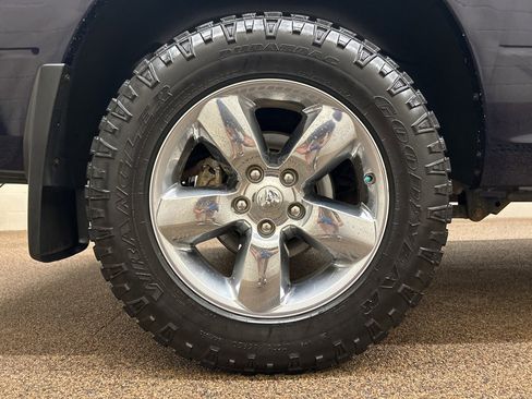 Used 2019 RAM 1500 Big Horn image 25