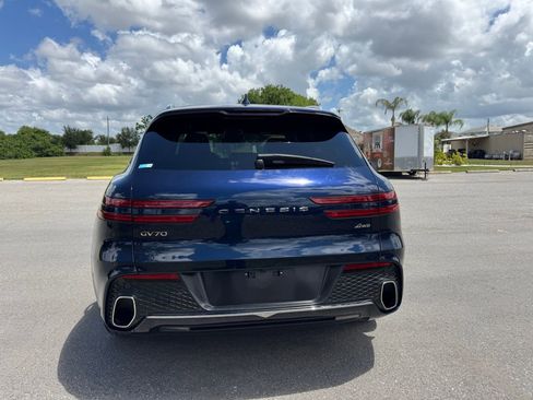 Used 2023 Genesis GV70 2.5T w/ Advanced Package AWD/4WD image 5