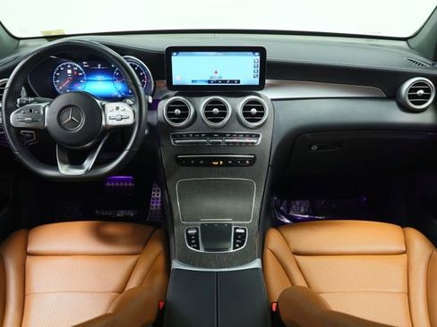 Used 2022 Mercedes-Benz GLC 300 4MATIC Coupe image 11