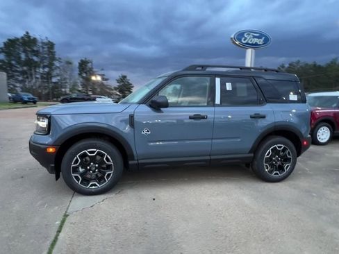 New 2026 Ford Bronco Sport Outer Banks image 3