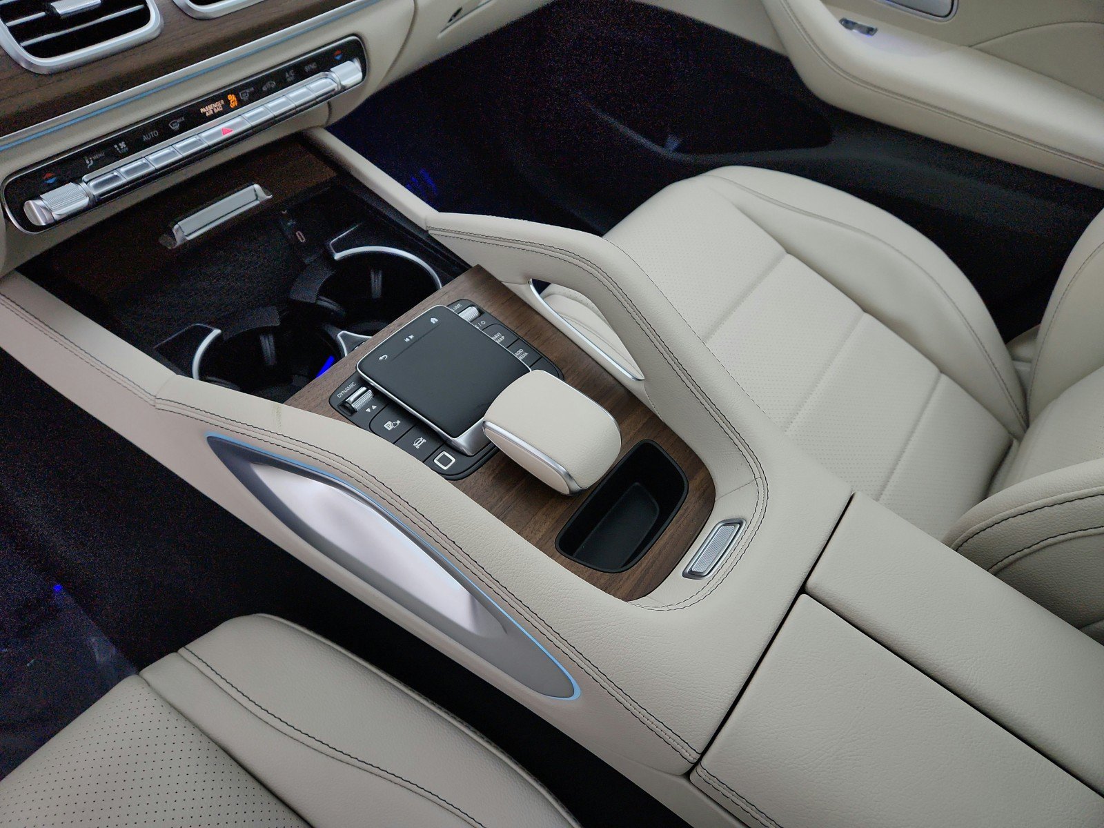 Certified 2025 Mercedes-Benz GLE 350 4MATIC image 23