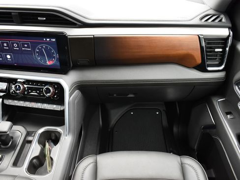 Used 2022 GMC Sierra 1500 Denali w/ Denali Reserve Package image 40