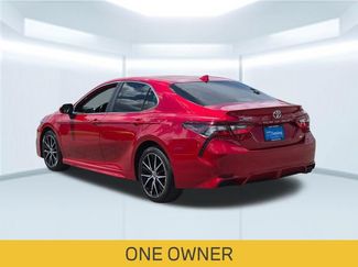Used 2024 Toyota Camry SE w/ Convenience Package FWD video 3