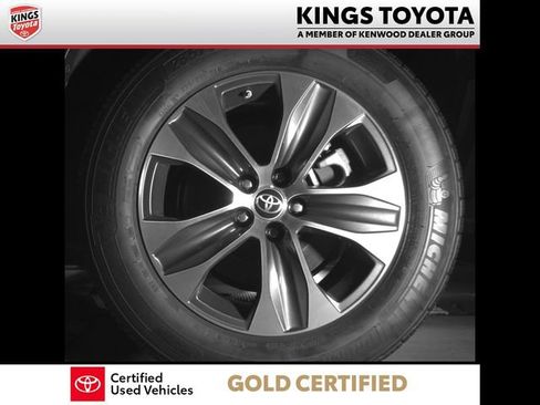 Used 2023 Toyota Highlander XLE AWD/4WD image 10