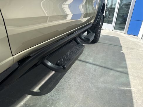 Used 2024 Chevrolet Colorado ZR2 w/ LPO, Flex Utility Package AWD/4WD image 11