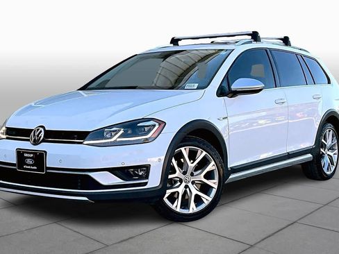 Used 2018 Volkswagen Golf Alltrack SEL image 39