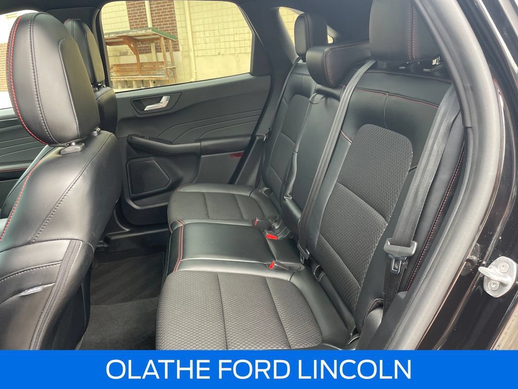 Certified 2024 Ford Escape ST-Line w/ Tech Pack #1 AWD/4WD image 26