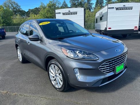 Used 2021 Ford Escape Titanium w/ Titanium Elite Package AWD/4WD image 8