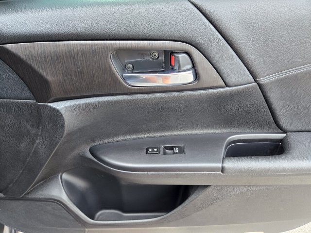Used 2013 Honda Accord EX-L image 24