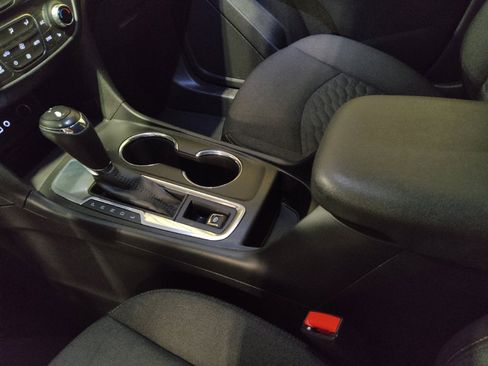 Used 2019 Chevrolet Equinox LT FWD image 26