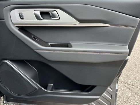 New 2026 Ford Explorer Active w/ Active Comfort Package RWD image 14