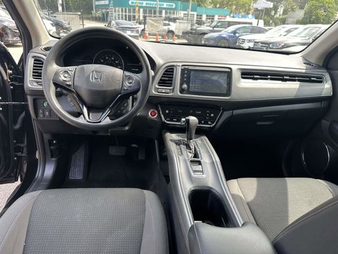 Used 2021 Honda HR-V EX image 19