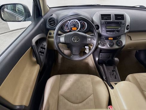 Used 2011 Toyota RAV4 4WD image 19