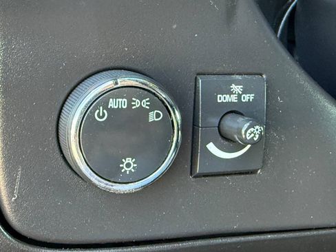 Used 2016 Chevrolet Express 2500 RWD image 32