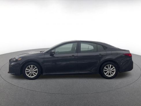 Used 2025 Toyota Camry LE image 9
