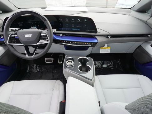 New 2026 Cadillac Optiq Luxury 1 image 10