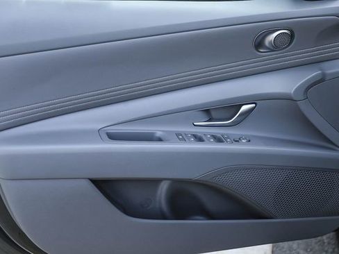 New 2025 Hyundai Elantra SEL FWD image 23