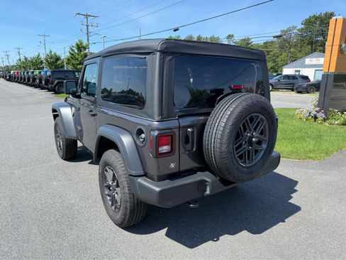 Used 2026 Jeep Wrangler Sport AWD/4WD image 8
