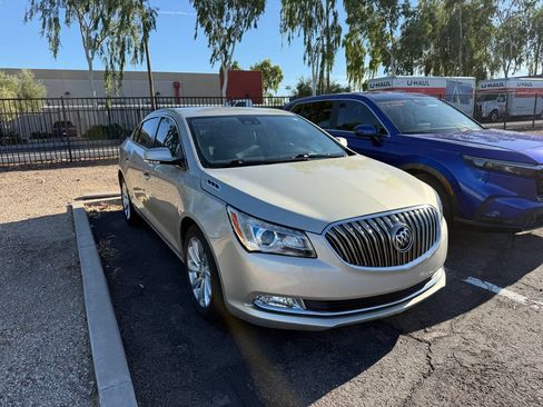 Used 2016 Buick LaCrosse Leather w/ Experience Buick Package FWD image 3