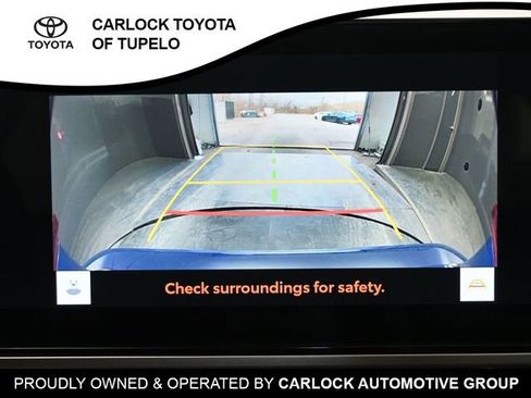 Used 2025 Toyota Camry SE image 11