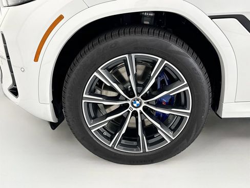 New 2027 BMW X6 xDrive40i w/ Climate Comfort Package AWD/4WD image 29
