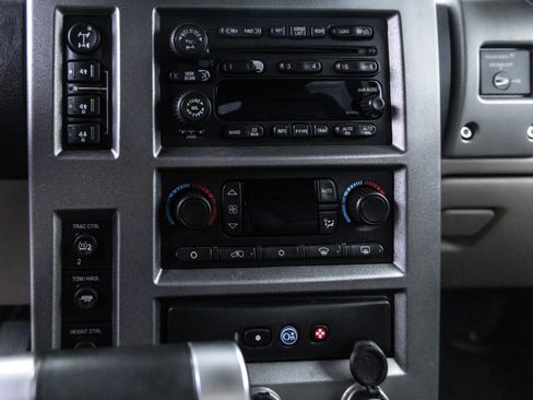 Used 2003 HUMMER H2 Lux Series w/ Preferred Equipment Group image 15