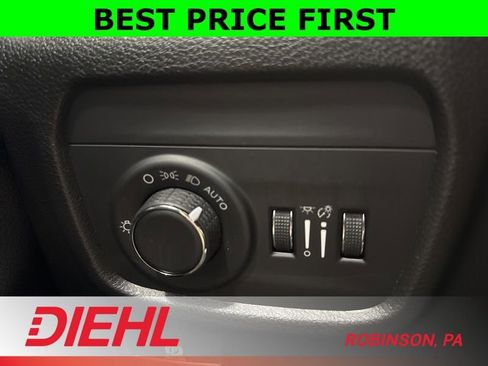 New 2026 Jeep Grand Cherokee Altitude AWD/4WD image 23