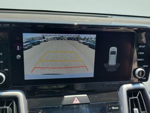 Used 2022 Kia Sorento S w/ Panoramic Sunroof Package FWD image 17