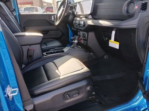 New 2026 Jeep Wrangler Unlimited Rubicon w/ Xtreme 35 Tire Package image 21