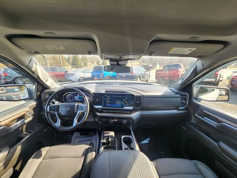 Used 2023 Chevrolet Silverado 1500 RST AWD/4WD image 9