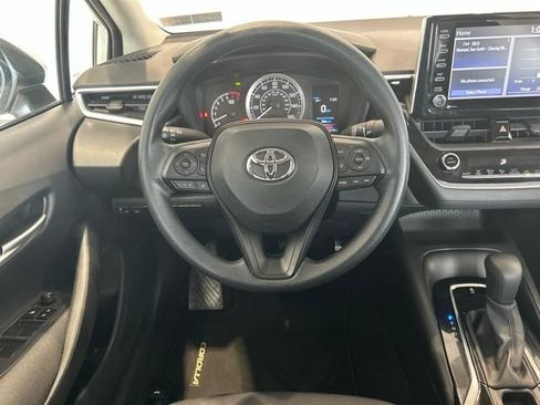 Used 2021 Toyota Corolla LE w/ LE Convenience Package FWD image 8