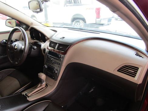 Used 2008 Chevrolet Malibu LTZ image 11
