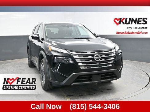 Used 2024 Nissan Rogue SV image 1