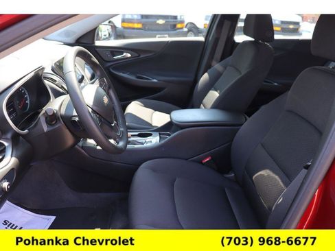 Used 2025 Chevrolet Malibu RS FWD image 24