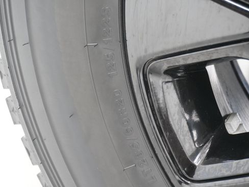 Used 2022 RAM 3500 Limited AWD/4WD image 35