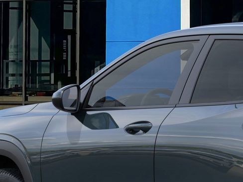 New 2026 Chevrolet Trax LS image 12