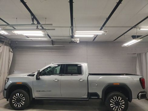 New 2026 GMC Sierra 2500 Denali Ultimate w/ Max Trailering Package AWD/4WD image 15