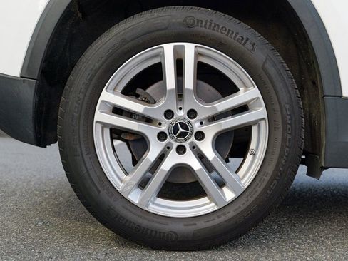 Used 2022 Mercedes-Benz GLA 250 4MATIC image 13