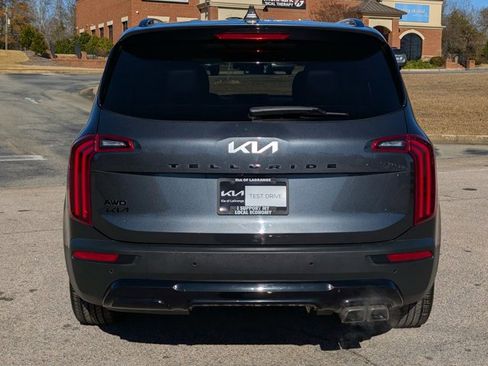 Used 2022 Kia Telluride SX w/ SX Prestige Package image 8