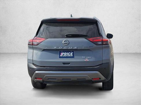 Used 2023 Nissan Rogue SL w/ SL Premium Package image 6
