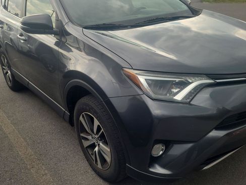 Used 2016 Toyota RAV4 XLE AWD/4WD image 11