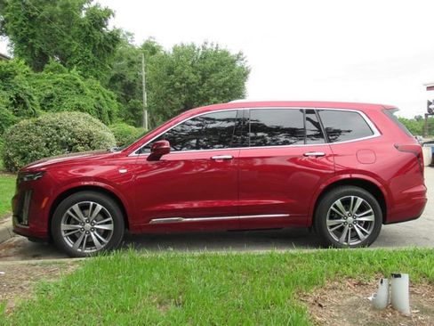 Used 2020 Cadillac XT6 Premium Luxury FWD image 7