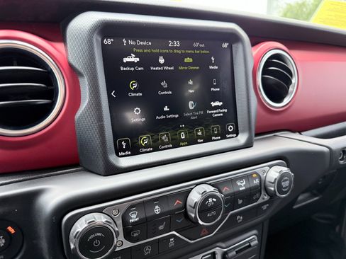 Used 2020 Jeep Gladiator Rubicon AWD/4WD image 13