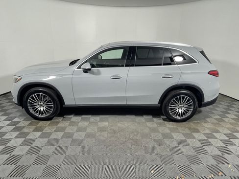 New 2026 Mercedes-Benz GLC 300 image 2