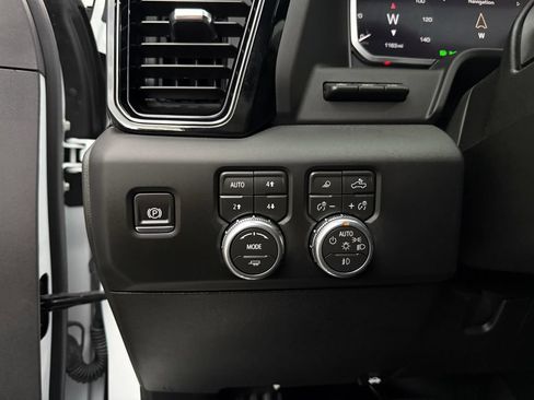 Used 2026 GMC Sierra 2500 AT4X AWD/4WD image 24