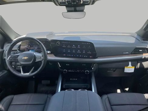 New 2026 Chevrolet Suburban High Country AWD/4WD image 10