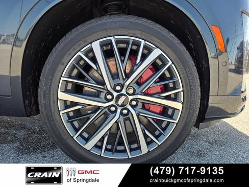 Used 2022 Cadillac XT6 Sport w/ Technology Package AWD/4WD image 32