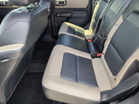 Used 2024 Ford Bronco Wildtrak image 29