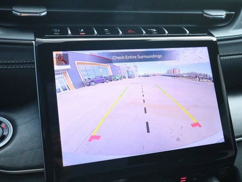 New 2025 Jeep Grand Cherokee Limited image 6